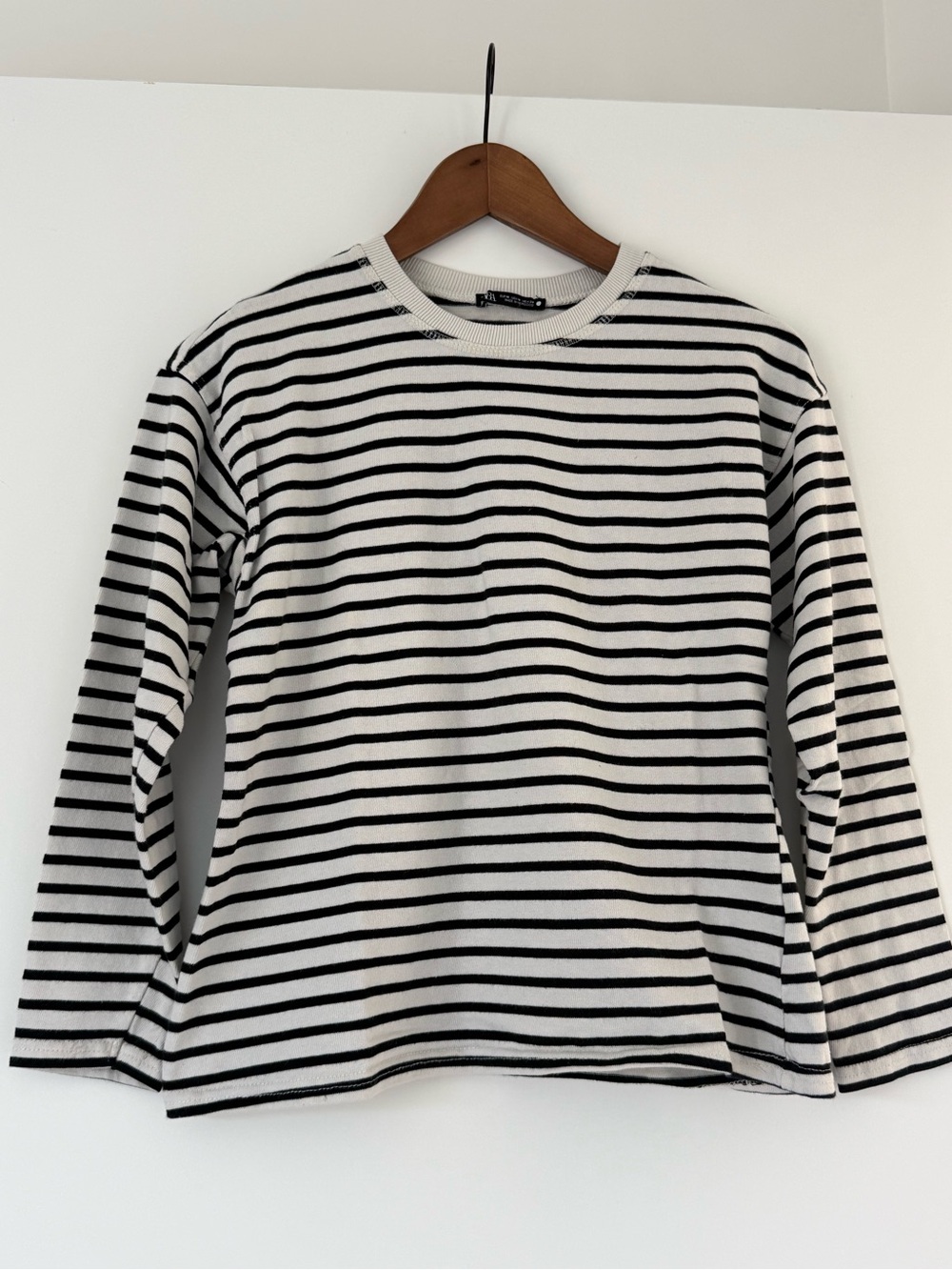 Zara Black & White Striped Long Sleeve Crewneck